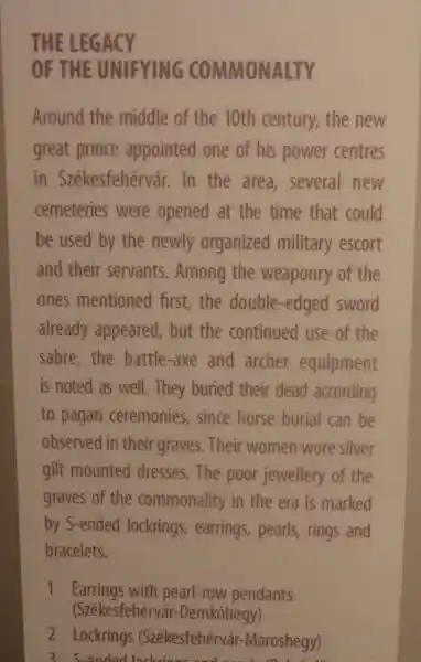 Crucifix pendant with an unnoticeable face